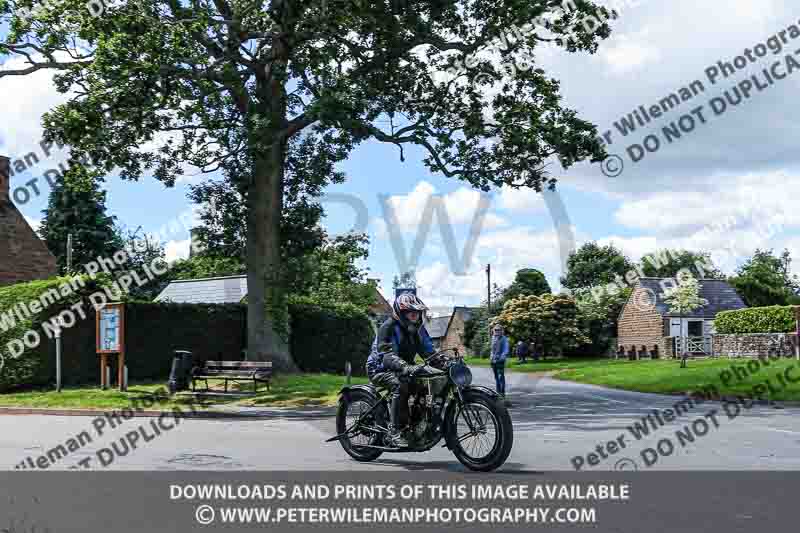 Vintage motorcycle club;eventdigitalimages;no limits trackdays;peter wileman photography;vintage motocycles;vmcc banbury run photographs